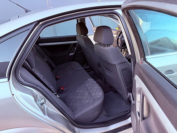 Opel Vectra 19 of 30