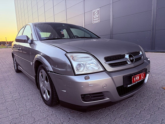 Opel Vectra 5 of 30