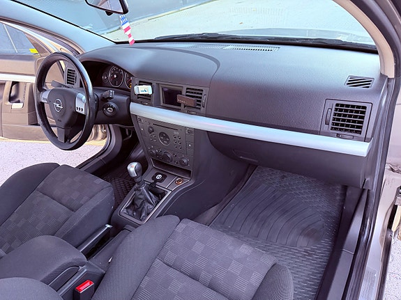 Opel Vectra 24 of 30