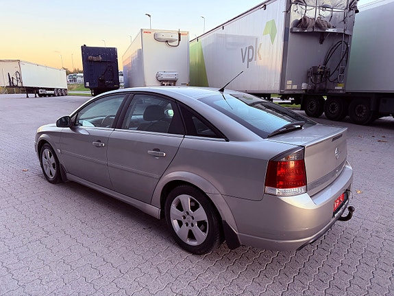 Opel Vectra 11 of 30