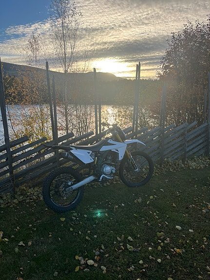 Rieju Marathon 125 Pro SM 7 of 8