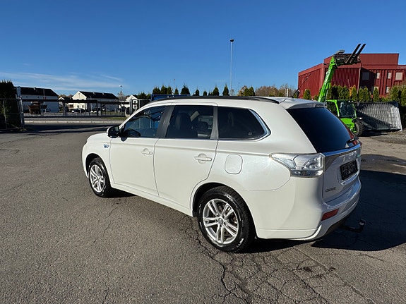 Mitsubishi Outlander 4 of 5