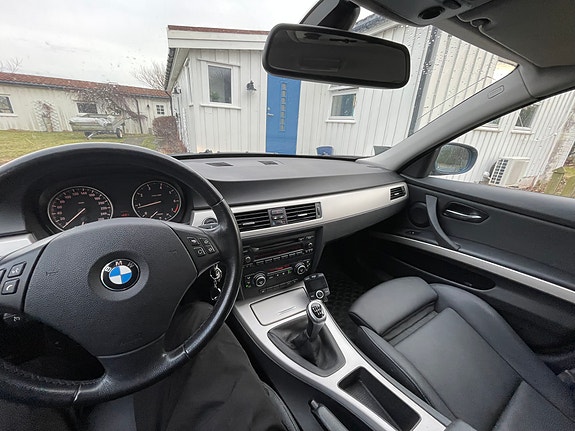 BMW 316i 18 of 30