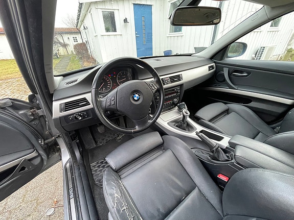 BMW 316i 14 of 30