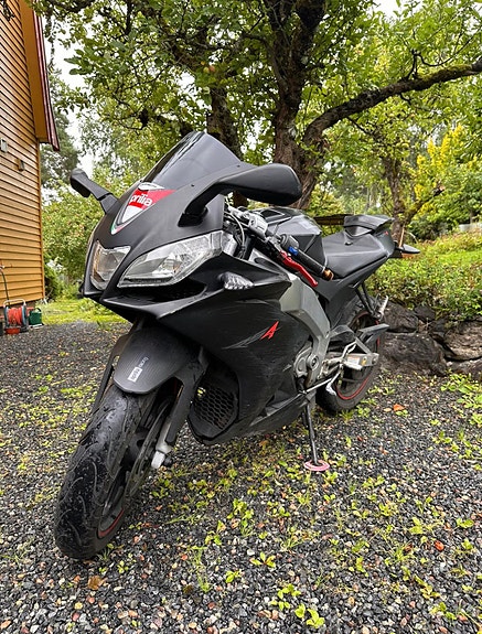 Aprilia RS4 125 3 of 5