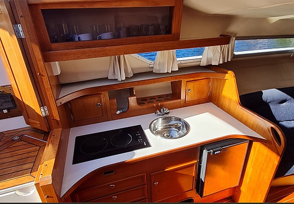 Marex 290 suncruiser 10 of 24