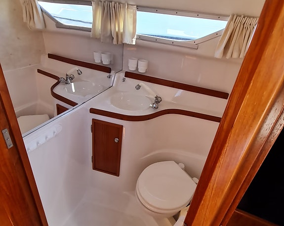 Marex 290 suncruiser 11 of 24
