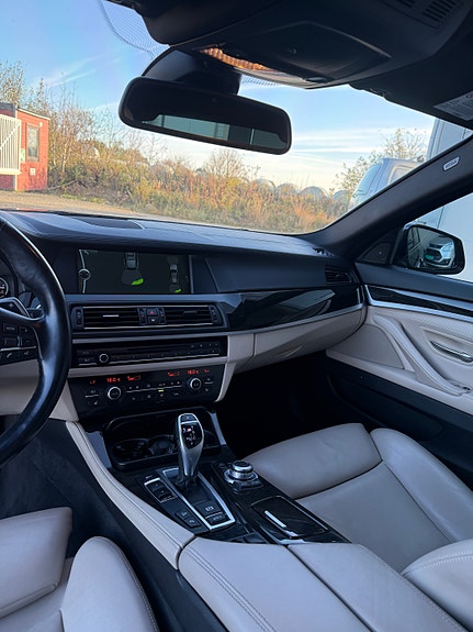 BMW M550d 10 of 24