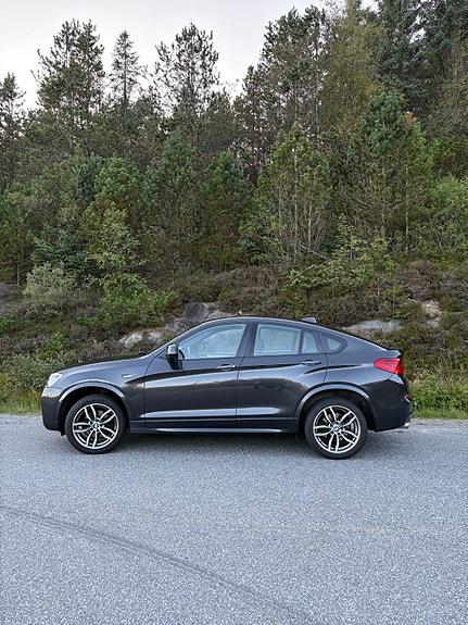 BMW X4 3 of 5