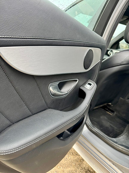 Mercedes-Benz C180 9 of 19
