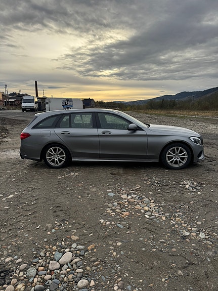 Mercedes-Benz C180 4 of 19