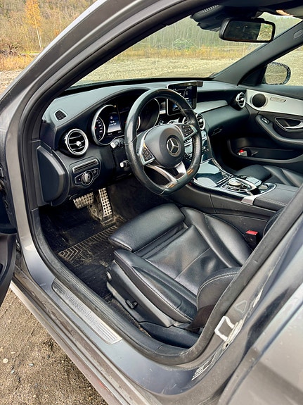Mercedes-Benz C180 12 of 19