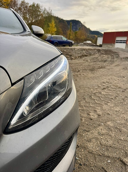 Mercedes-Benz C180 19 of 19