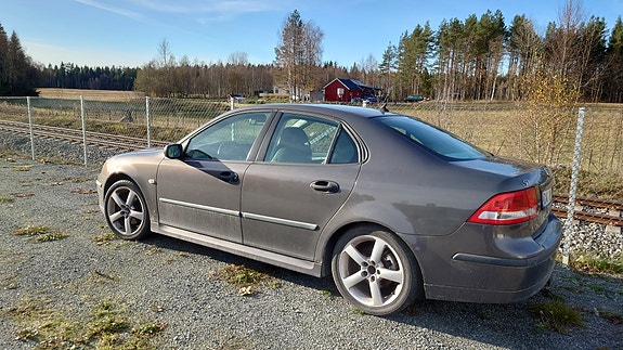 Saab 9-3 2 of 5