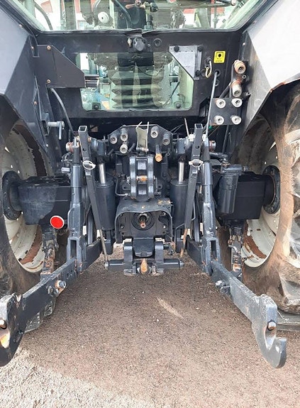 Valtra 8150 TURBO 2004, kr 375 000,-
