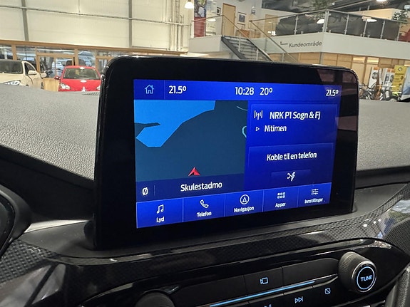 Ford Kuga 12 of 16