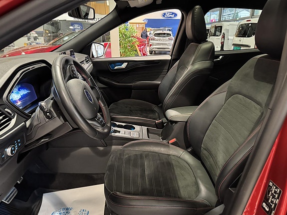 Ford Kuga 8 of 16