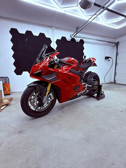 Ducati Panigale V4 8 of 14