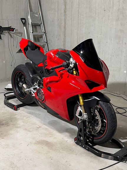 Ducati Panigale V4 14 of 14