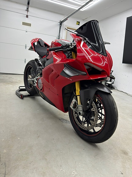 Ducati Panigale V4 7 of 14