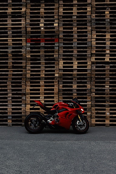 Ducati Panigale V4 3 of 14