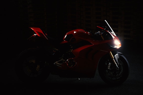 Ducati Panigale V4 6 of 14