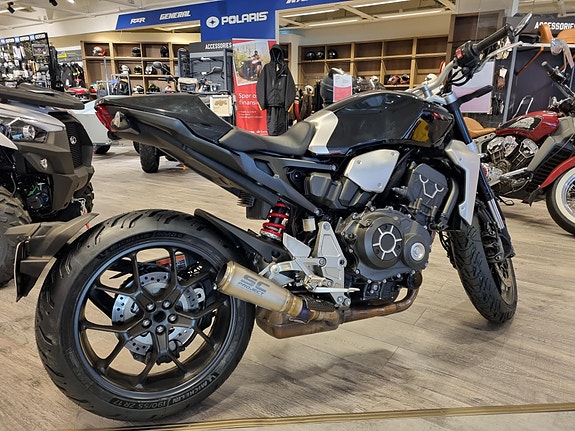 Honda CB1000R 6 of 15