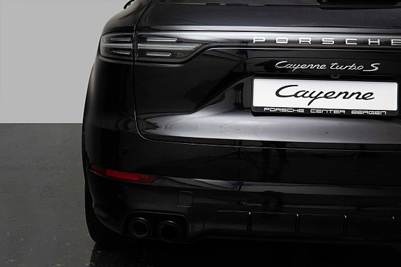 Porsche Cayenne 6 of 28