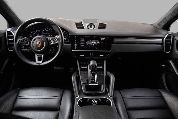 Porsche Cayenne 24 of 28