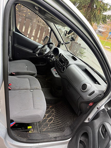 Peugeot Partner 12 of 21