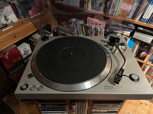 Platespiller Technics SL-1501 Restaurert vintage.