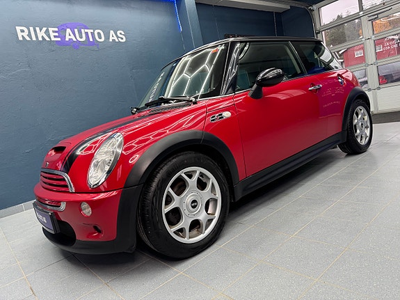 MINI Cooper S 5 of 5