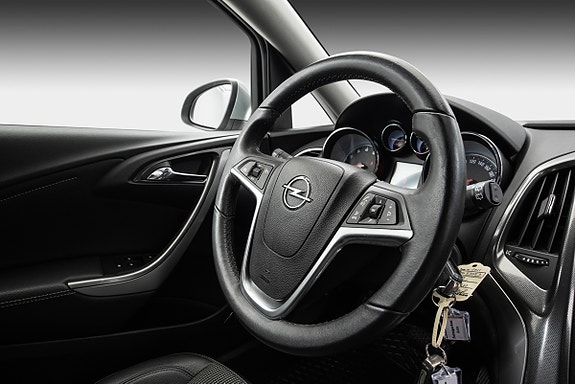 Opel Astra 17 of 30