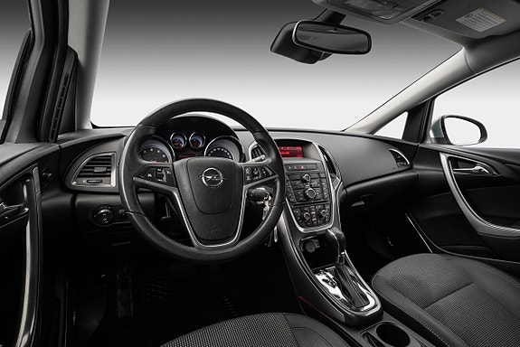 Opel Astra 15 of 30