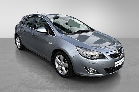 Opel Astra 2 of 30