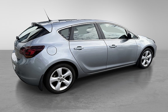 Opel Astra 5 of 30