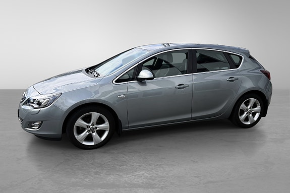 Opel Astra 11 of 30