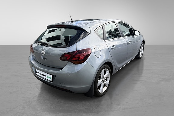 Opel Astra 6 of 30