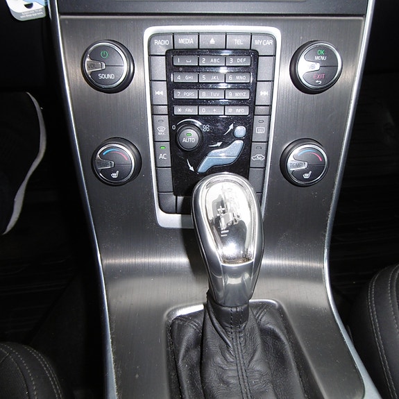 Volvo V60 16 of 23