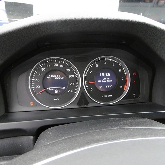 Volvo V60 14 of 23