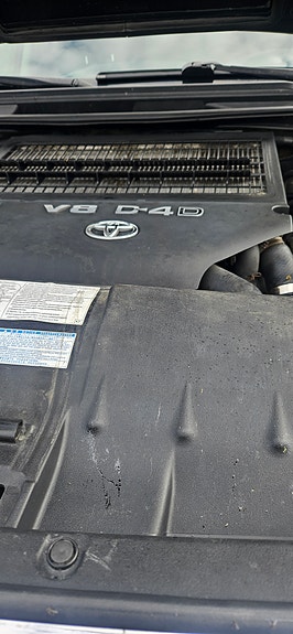 Toyota Land Cruiser 14 of 14