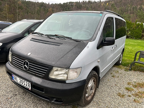 Mercedes-Benz Vito 230 3 of 5
