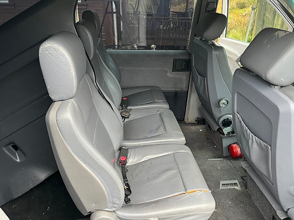 Mercedes-Benz Vito 230 12 of 14
