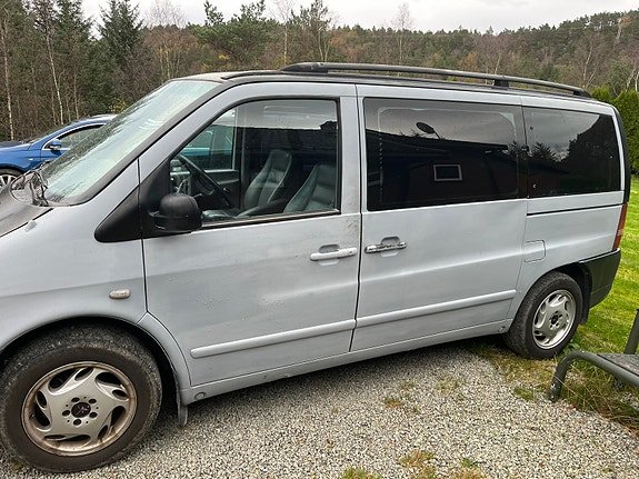 Mercedes-Benz Vito 230 4 of 5