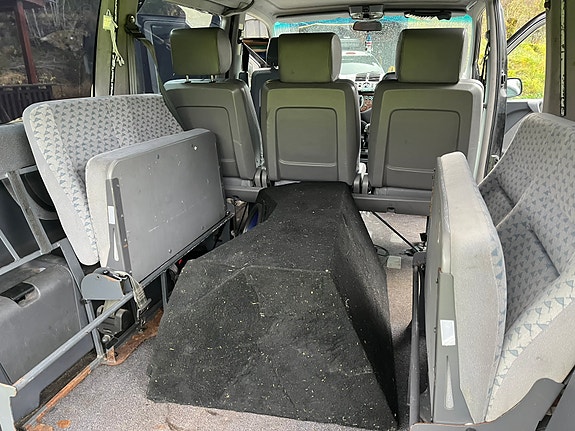 Mercedes-Benz Vito 230 14 of 14