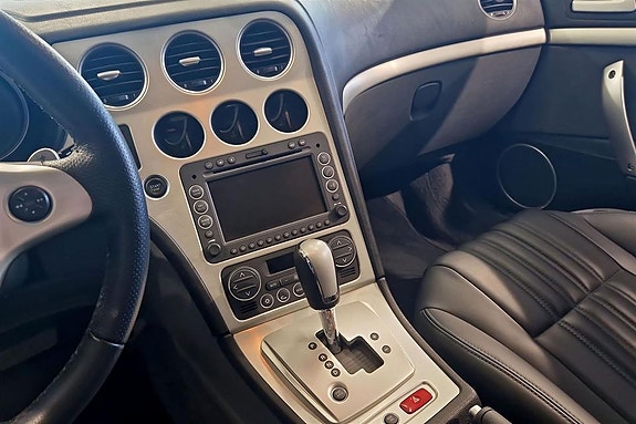 Alfa Romeo Brera 6 of 24