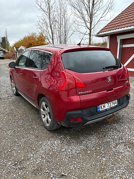 Peugeot 3008 4 of 5