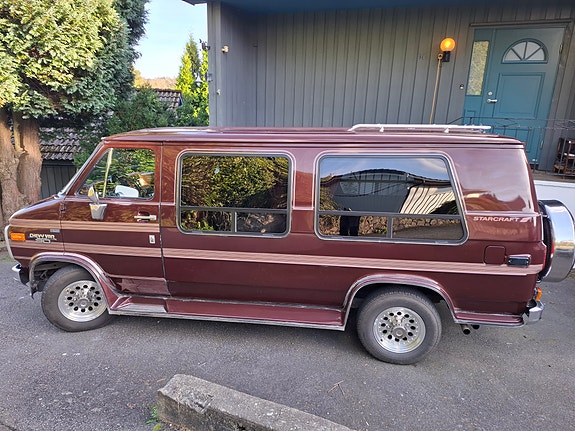 Chevrolet Starcraft 5 of 5