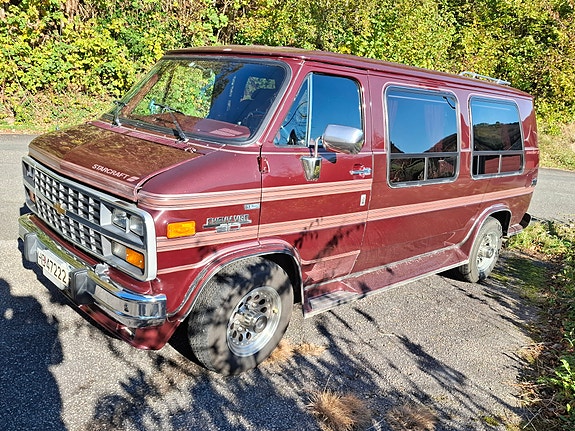 Chevrolet Starcraft 3 of 5
