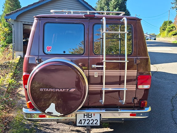 Chevrolet Starcraft 4 of 5